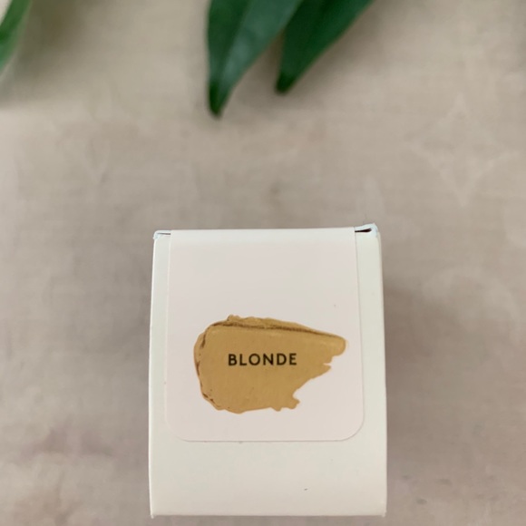 FENTY BEAUTY BUNDLE - Picture 4 of 6